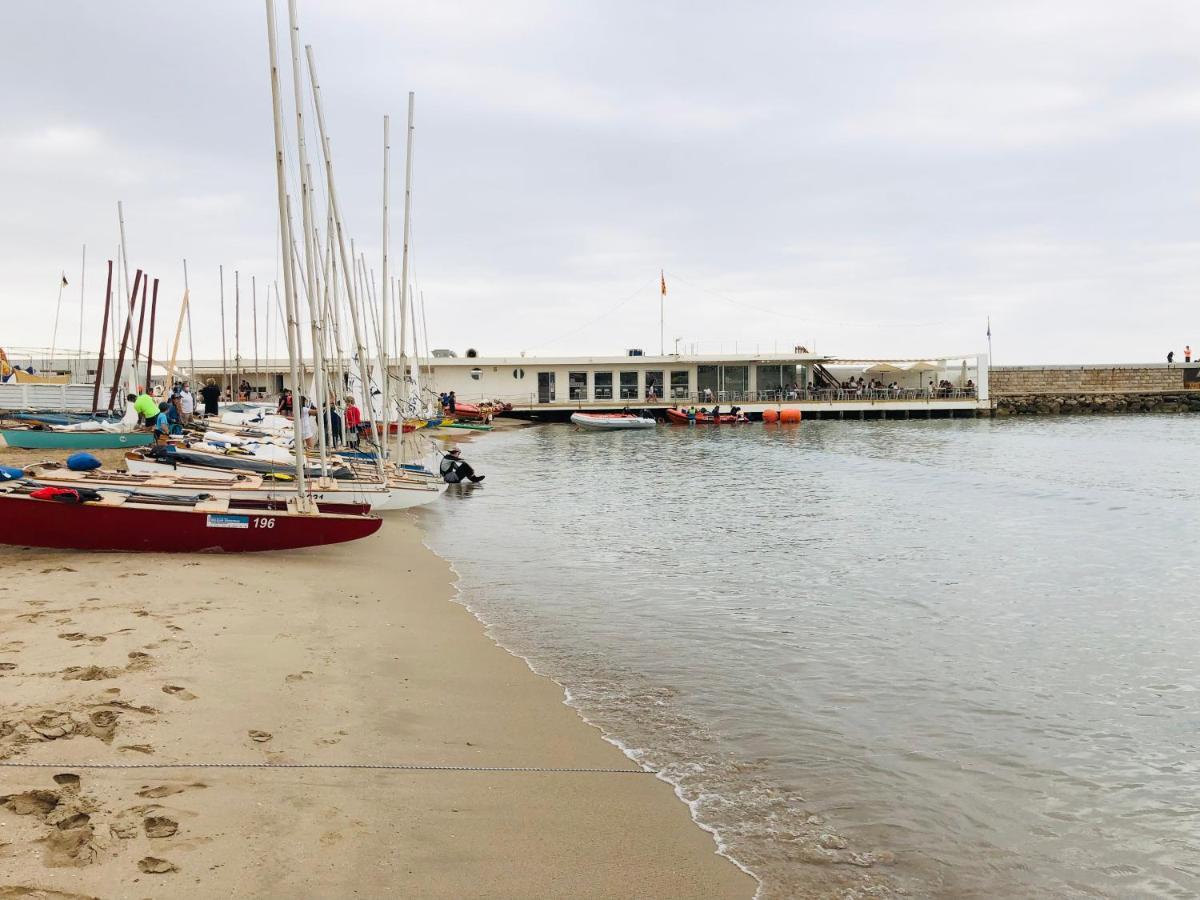 Fragata Beach Seaview 锡切斯 外观 照片